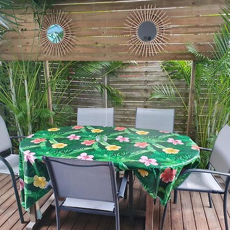 Bungalows Malueva 1 Chambre Et 1 Mezzanine A 5Min De La Plage De La Caravelle Sainte-Anne  Ngoại thất bức ảnh