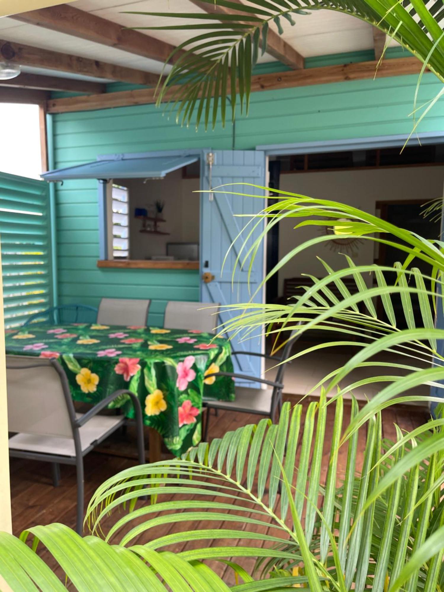 Bungalows Malueva 1 Chambre Et 1 Mezzanine A 5Min De La Plage De La Caravelle Sainte-Anne  Ngoại thất bức ảnh